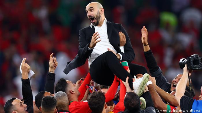 مفاجآت تنتظر أسود الأطلس بعد وصولهم غدا الاثنين من قطر