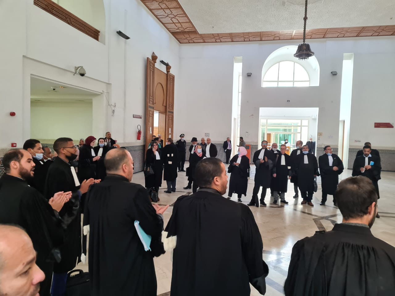 اتفاق مع المحامين لإنهاء احتجاجات "جواز التلقيح" في محاكم البيضاء