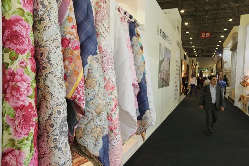 بعد توقف دام عامين .. عودة معرض النسيج والألبسة في دورته 18
