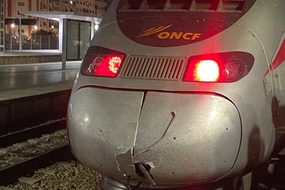 عاجل.. اصطدام "عنيف" للبراق يربك حركة القطارات