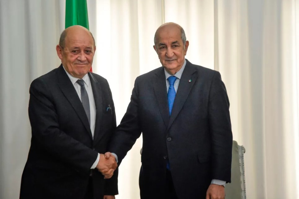 سياسي فرنسي مقرب من الجزائر في طريقه لإدارة معهد العالم العربي بباريس