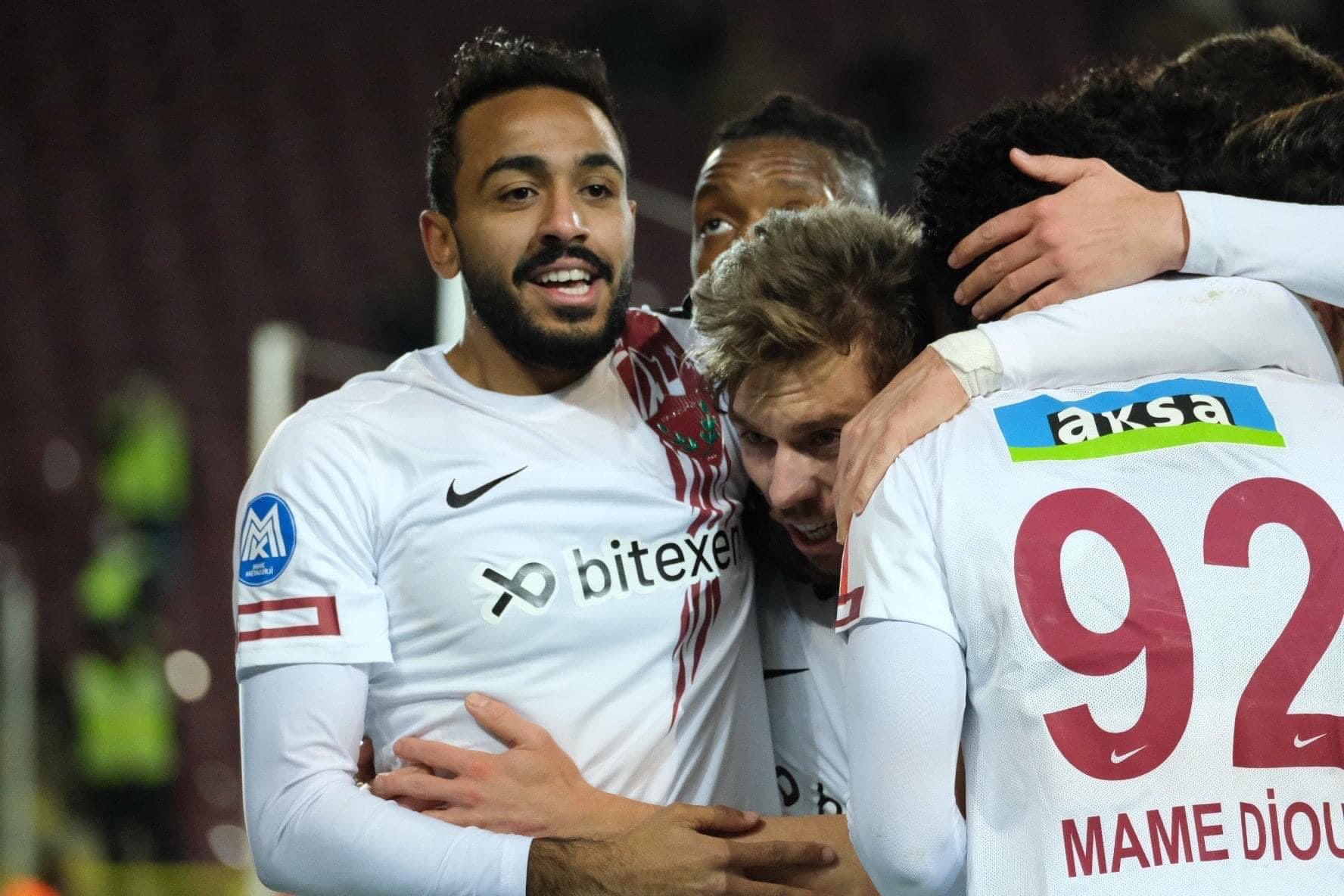 زلزال.. لاعب مغربي شهير يسقط من قائمة اللاعبين المفقودين لناد تركي