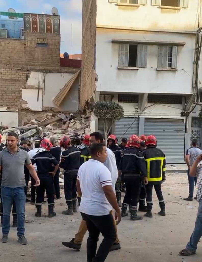 عاجل: انهيار منزل من 3 طوابق بحي الفرح في البيضاء