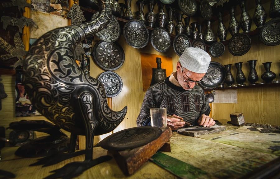 مشاكل السجل الوطني للصناعة التقليدية تلاحق عمور في البرلمان