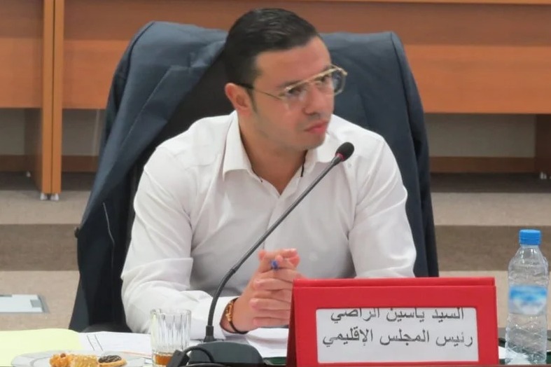 القضاء الإداري يعزل ياسين الراضي