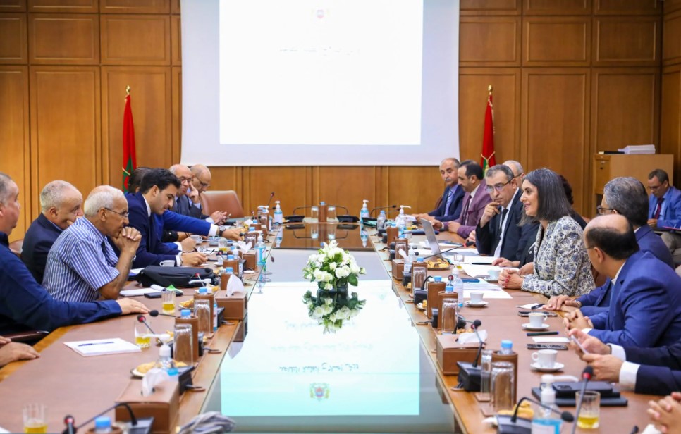 مخاريق يقلب الطاولة على الحكومة في ملف التقاعد