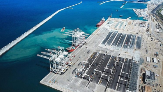 اتفاق شراكة بين "مرسى المغرب" و"CMA CGM" لاستغلال محطة الحاويات الغربية