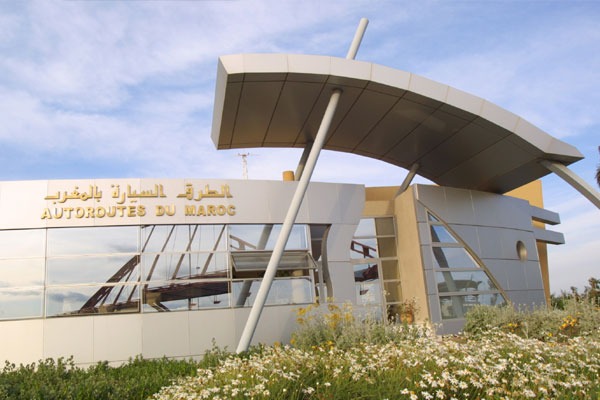 تتويج مشاريع الشركة الوطنية للطرق السيارة بالمغرب
