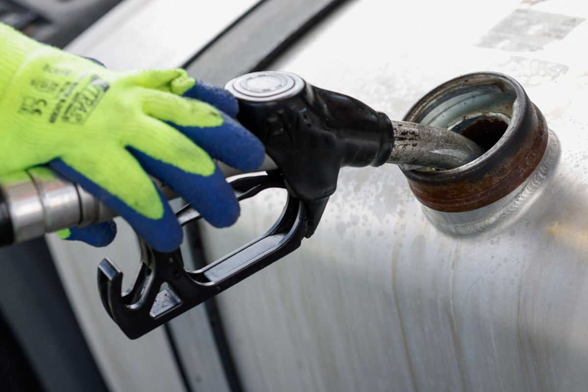 تراجع مخزونات "الكازوال" تنذر باشتعال أسعار المادة في العالم