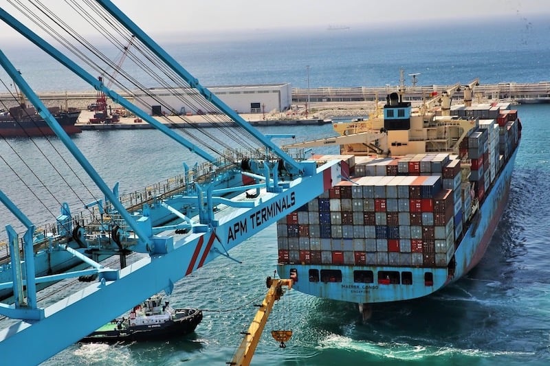 العجز التجاري يتفاقم إلى 7262 مليار