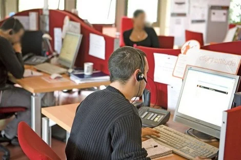 السكوري: 50 ألف عامل في مراكز النداء بالمغرب مهددون بخطر فقدان وظائفهم