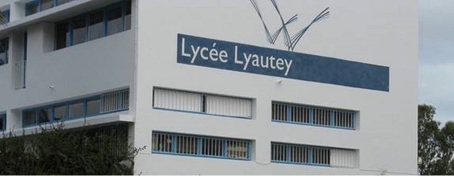 تعليق الدراسة بثانوية "ليوطي" بالدار البيضاء