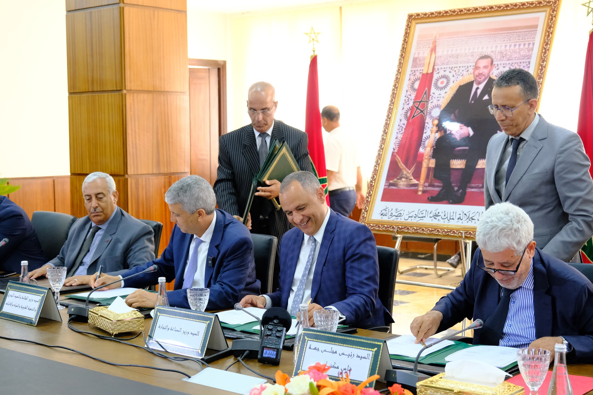 تسويق المنتوجات الفلاحية.. مزور وصديقي يوقعان اتفاقا لإحداث سوق الجملة بمكناس