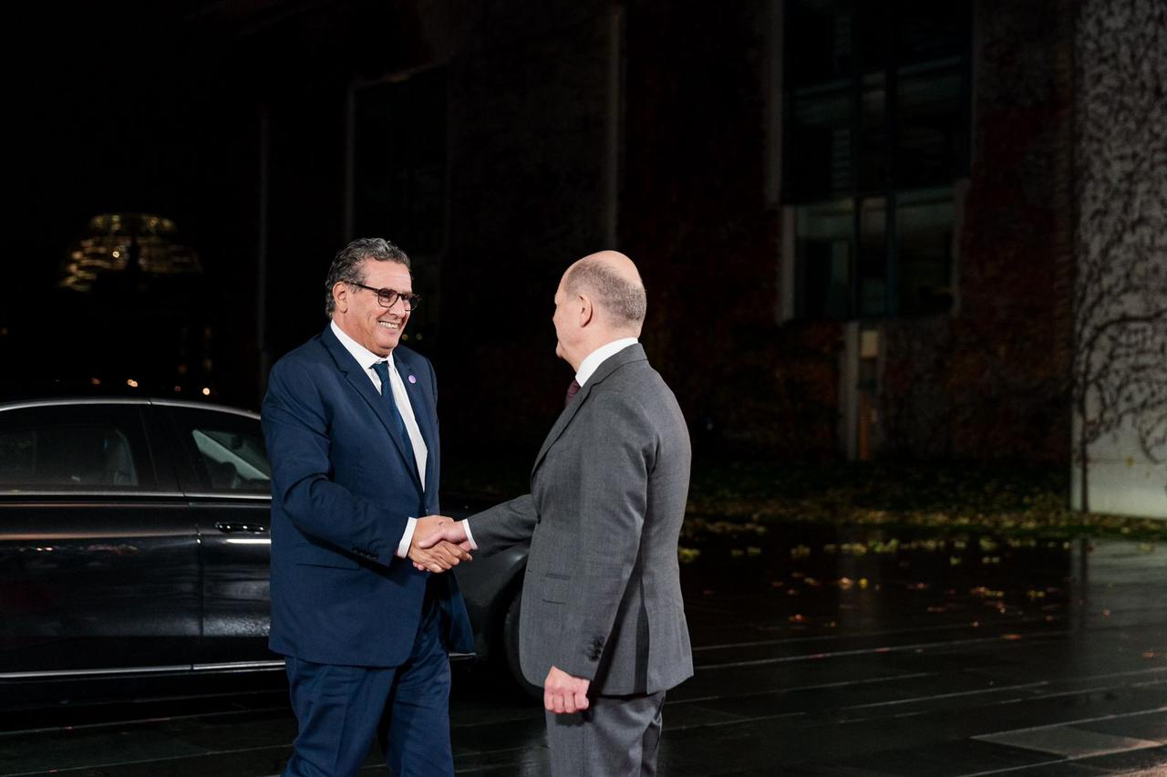 مباحثات تجمع أخنوش والمستشار الألماني شولتس ببرلين