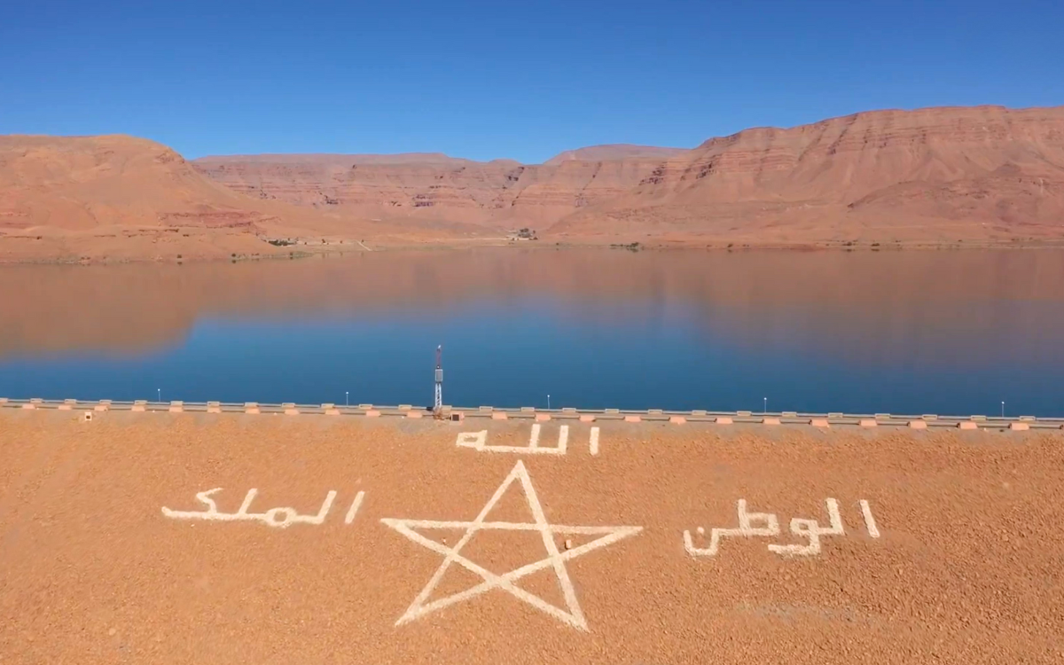 المخزون المائي في السدود المغربية يواصل تحسنه بنسبة ملء تصل إلى 64.7%