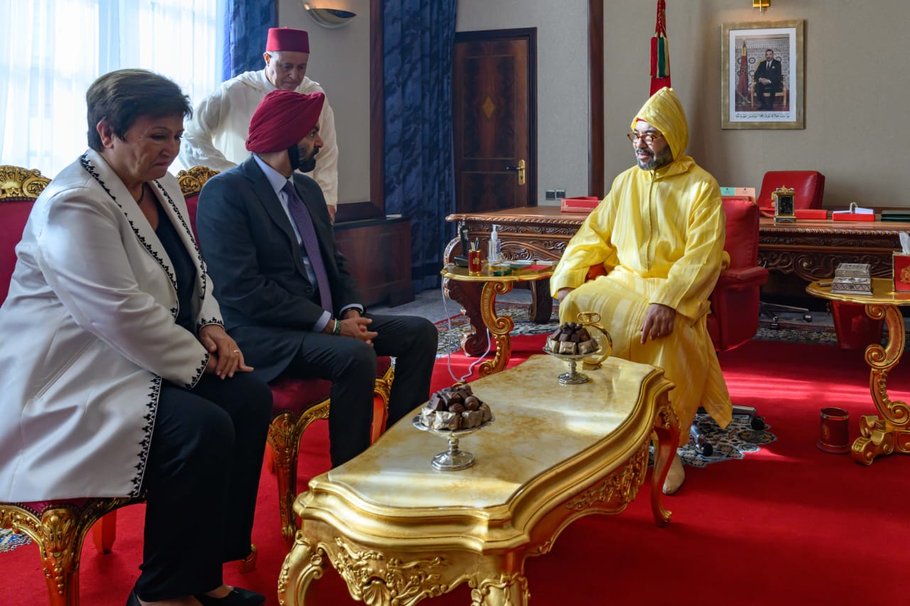 رئيس البنك الدولي يشيد بالالتزام الملكي بتحسين ظروف عيش المغاربة