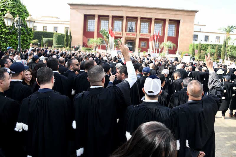 توافق ضريبي بين الحكومة والمحامين ينهي الإضراب في المحاكم