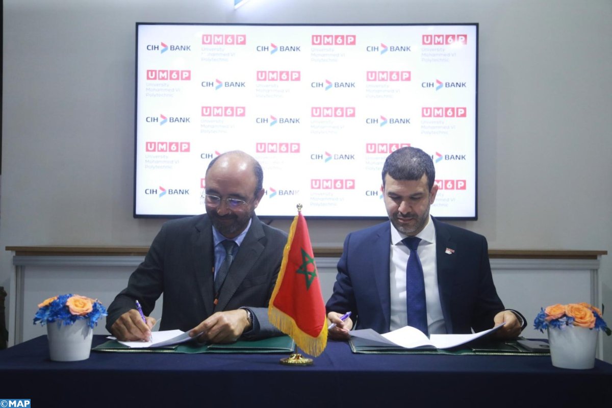 جيتكس 2025: شراكة بين "CIH" بنك و"UM6P" لتعزيز الابتكار البنكي