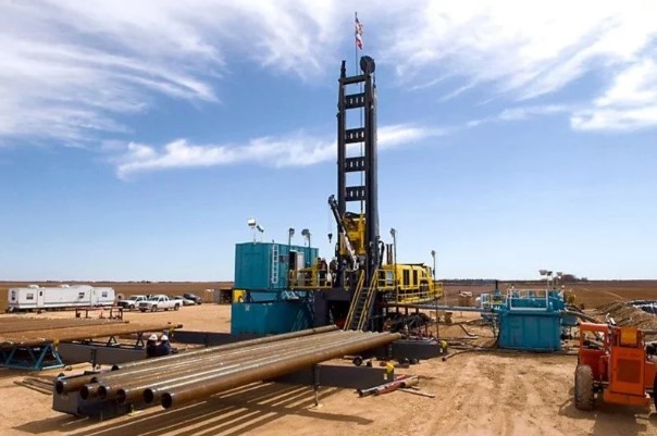 "بريداتور أويل أند غاز هولدينغ" تشرع في حفر بئرها "MOU-2" بكرسيف