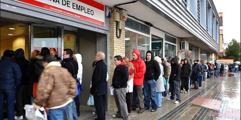 المغاربة يتصدرون قائمة المسجلين بالضمان الاجتماعي في إسبانيا