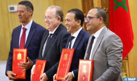 توقيع اتفاقيات استراتيجية للنهوض بالإدماج المالي للفاعلين بالصناعة التقليدية