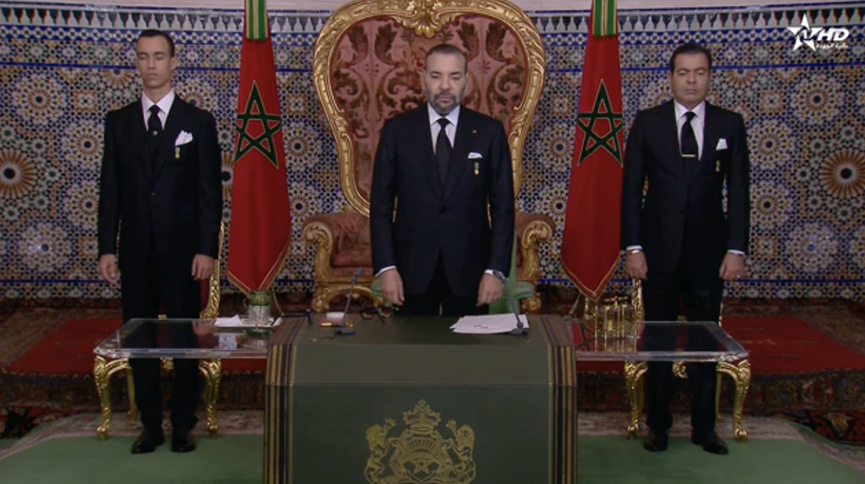 الملك يدعوا إلى التنقيب عن النفط والمعادن بسواحل الصحراء المغربية