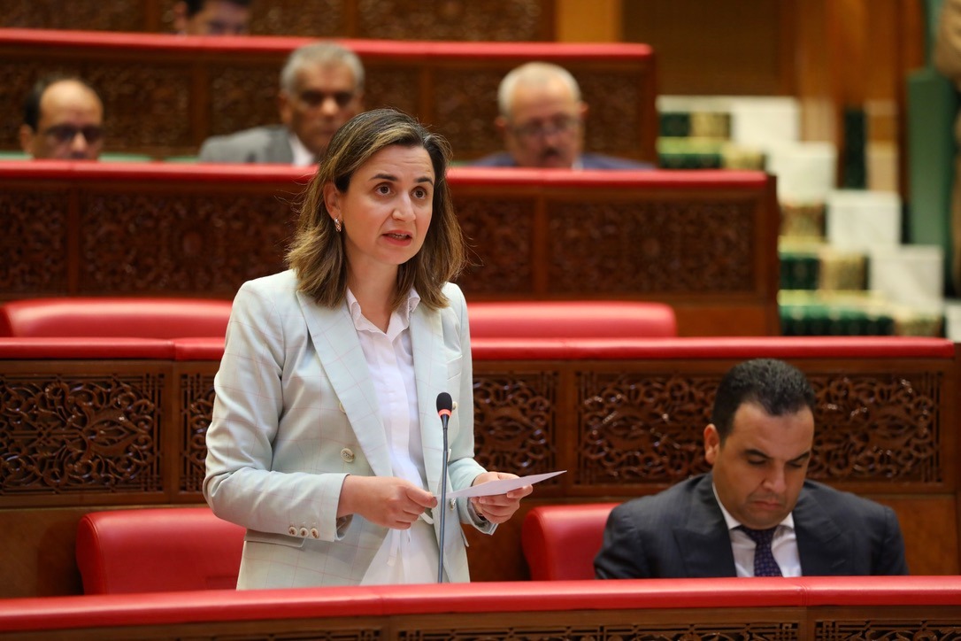 البطاقات الهاتفية المجهولة.. مزور تكشف عن تدابير جديدة لضبطها