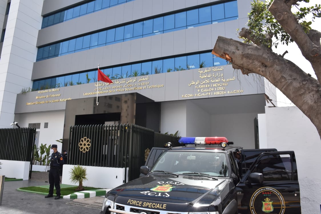 مختبر الشرطة العلمية والتقنية يحصل على شهادة الجودة العالمية