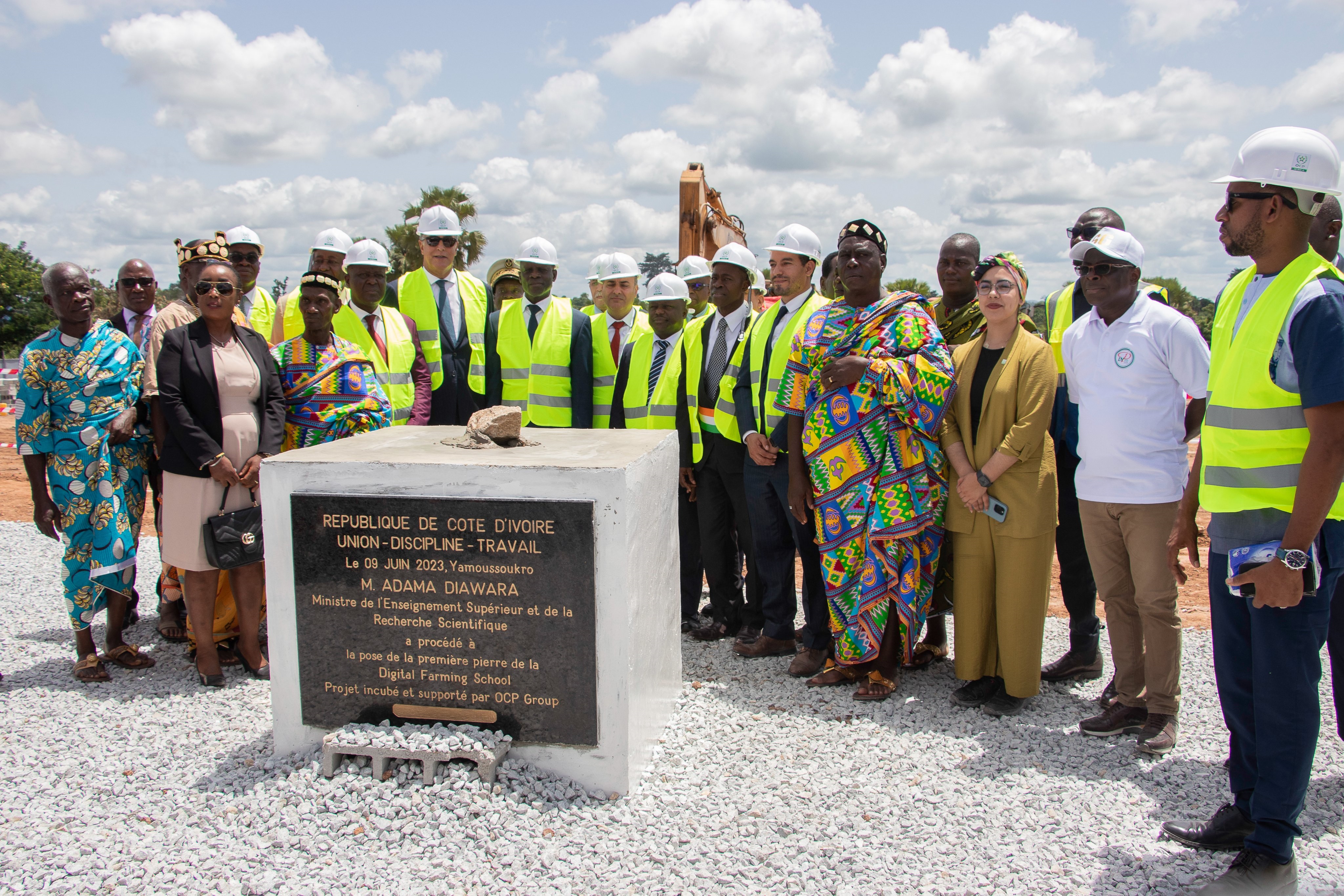 مجمع الفوسفاط وجامعة محمد السادس متعددة التخصصات التقنية يطلقان "المدرسة الرقمية للفلاحة" بكوت ديفوار