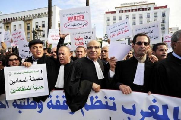 الضرائب تخرج المحامين إلى الاحتجاج والتوقف عن العمل بمحاكم المملكة