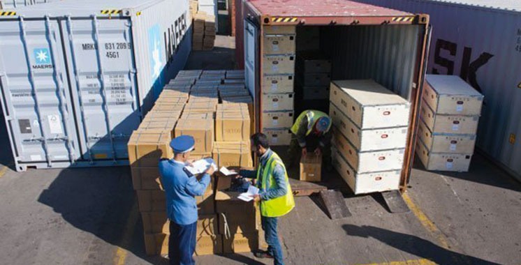 صعود الدولار أمام الدرهم يرفع الضغوط التضخمية في الأسواق