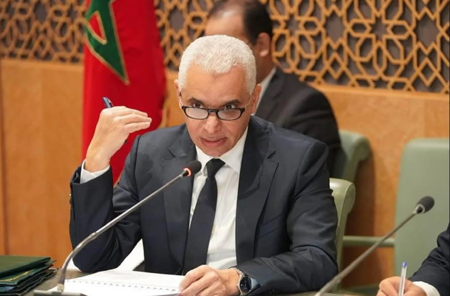 "عمولات" في طلبات الاستفادة من التعويضات عن المرض