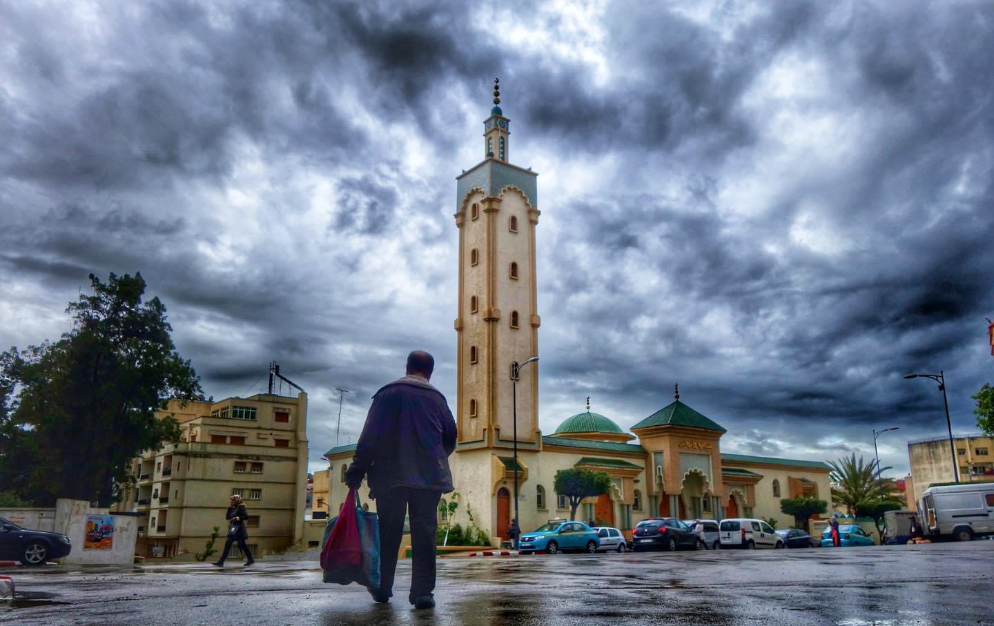 طقس الأحد.. قطرات وحرارة في بعض المناطق المغربية