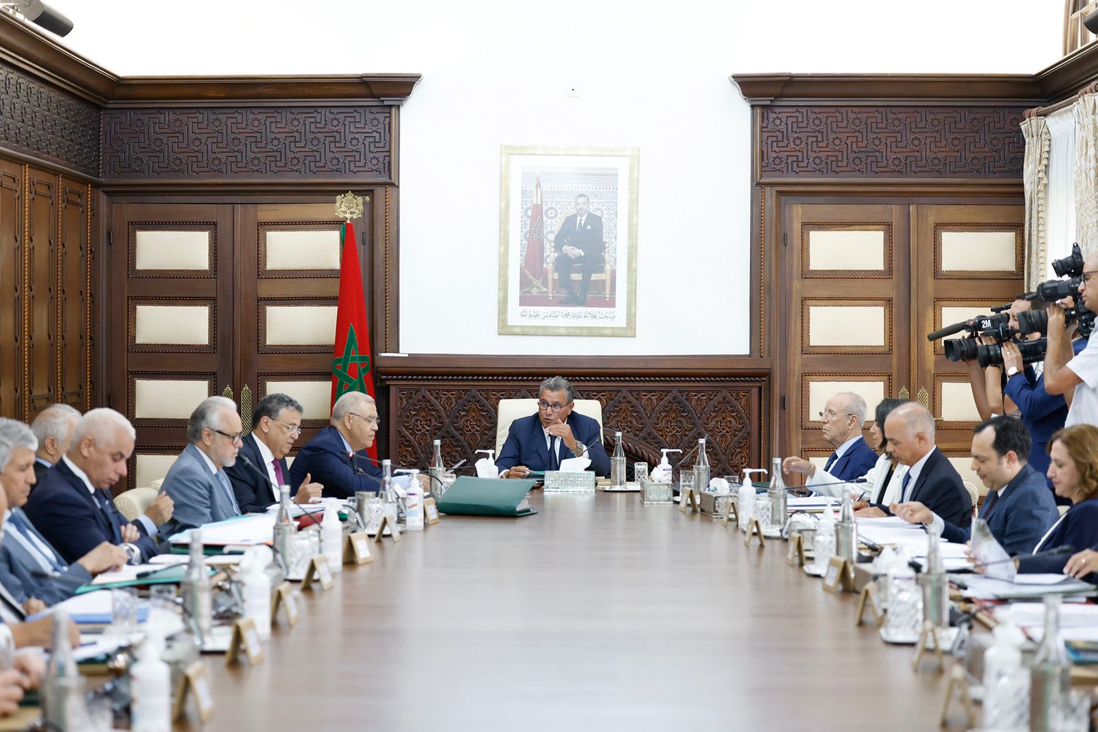 أحنوش: سنطلق برنامج التعويضات الاجتماعية للأسر الفقيرة والمعوزة قبل نهاية 2023