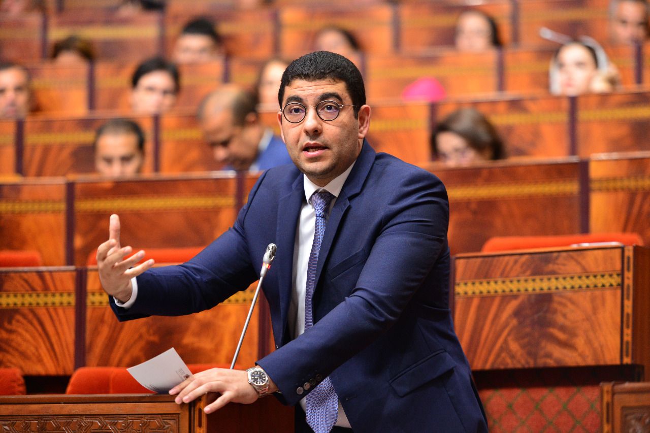 بنسعيد من البرلمان: حان الوقت لإنهاء "فوضى" الإعلام الإلكتروني