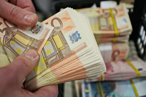 الأورو يواصل صعوده أمام الدرهم ويرفع أرباح المصدرين