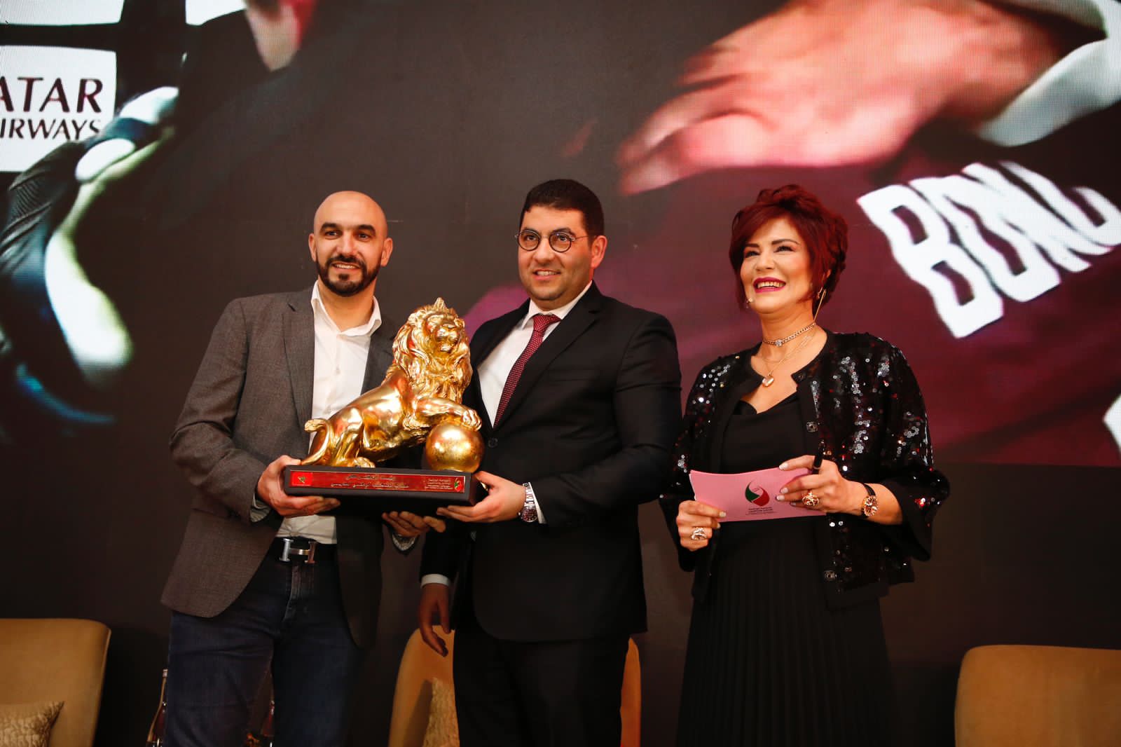 تكريم جديد.. الجمعية الوطنية للإعلام والناشرين تحتفي بأسود الأطلس