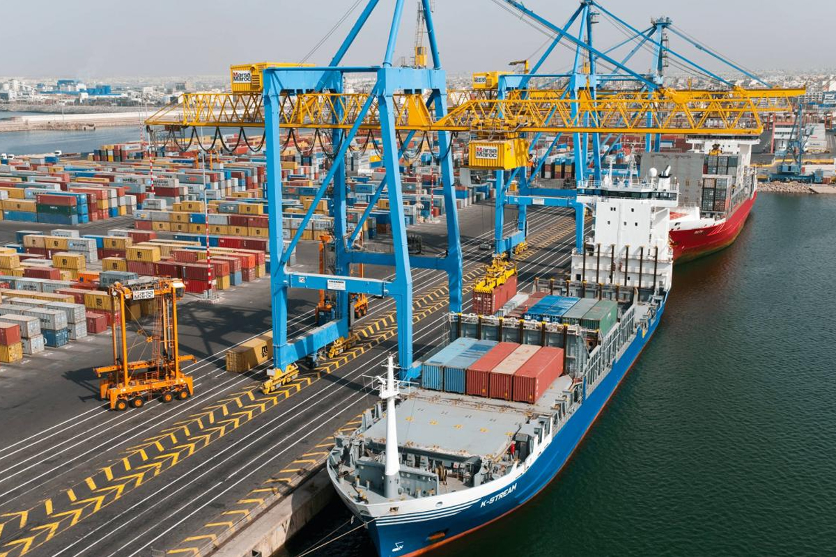 ارتفاع الواردات يضغط على احتياطيات الصرف بالبنوك