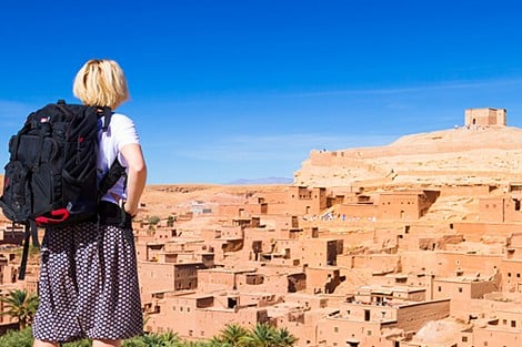 تنجداد.. خبراء وفاعلون مدنيون يناقشون دور البحث العلمي في تنمية مناطق الواحات