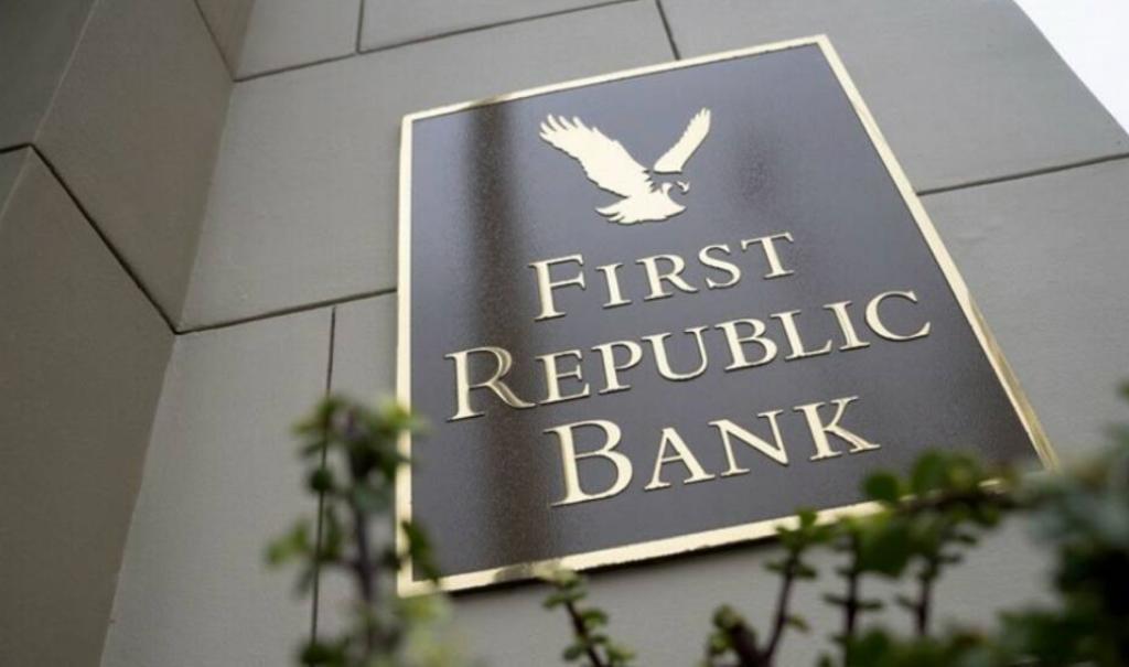 الانهيار يطول ثالث بنك أمريكي هذه السنة وأسهمه تهوي بـ 40%