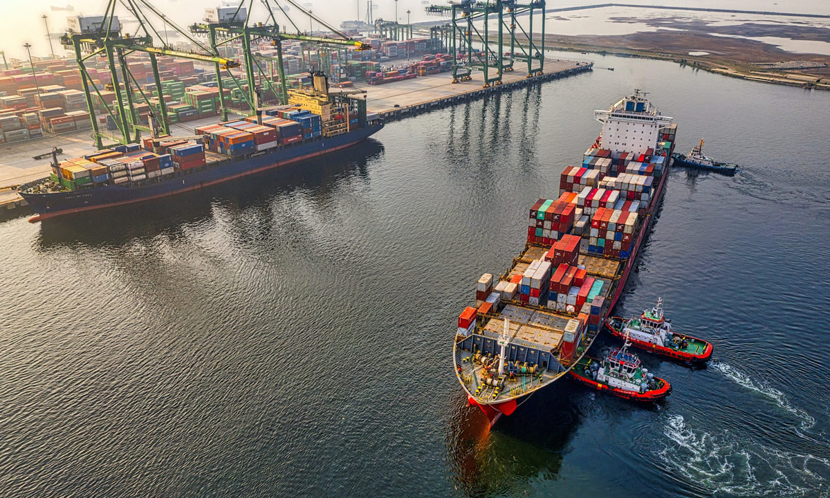 العجز التجاري يتراجع بـ 6,1% عند نهاية أكتوبر